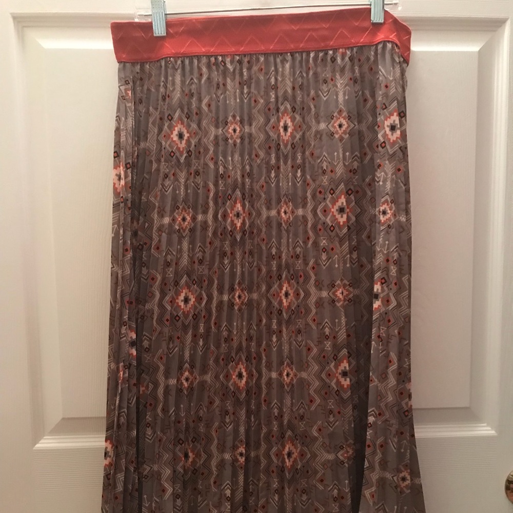 Grey Aztec LulaRoe Joy Skirt!